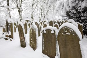 haworth cemetery graves sm.jpg